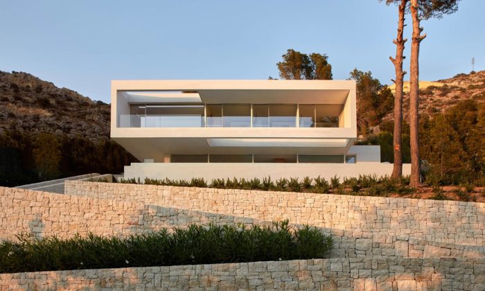 Ramón Esteve postavil ve Španělsku luxusní Oslo House s výhledem na Alicante