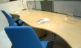 Kancelářské stoly a židle švédské firmy Kinnarps