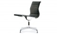 Židle Aluminium Chair ve verzi bez opěrek a koleček