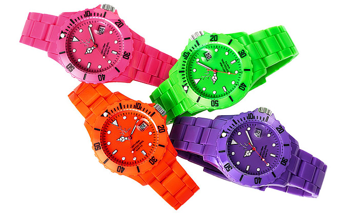 ToyWatch uvádí zářící hodinky Neon Plasteramic