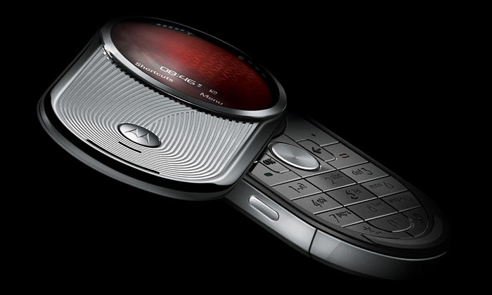 Motorola uvádí mobil Aura s kulatým displejem