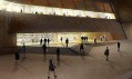 Vstup do nové Tate Modern po trojúhelníkovitých schodech