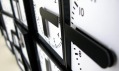 Analogové digitální hodiny The Clock Clock od Humans Since 1982