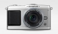Nový miniaturní kompaktní retro fotoaparát Olympus Pen E-P1