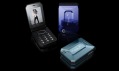 Mobilní telefon Jalou od Sony Ericsson v běžném provedení