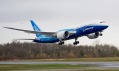 Boeing 787 Dreamliner při svém prvním testovacím vzletu