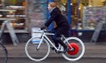 Nové kodaňské bílé elektricky poháněné kolo The Copenhagen Wheel