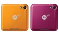 Nový mobilní telefon Motorola FlipOut se službou MotoBlur