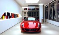 Showroom Ferrari nového konceptu v Praze