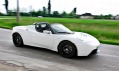 Elektricky poháněný Tesla Roadster ve verzi 2.5