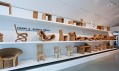 Výstava papírového nábytku od Frank O. Gehryho ve VitraHaus