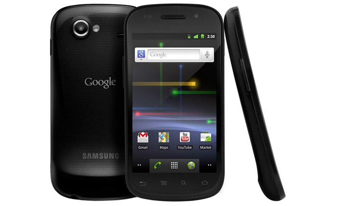 Google představil svůj druhý vlastní mobil Nexus S