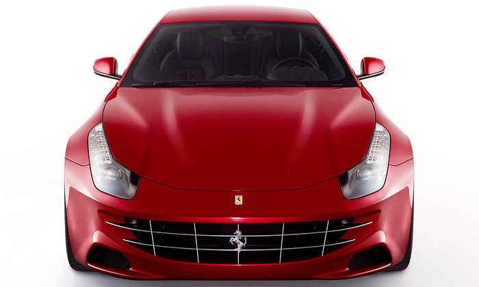 Ferrari FF je čtyřmístný sporťák s pohonem čtyř kol