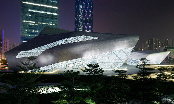 Zaha Hadid dokončila Guangzhou Opera House