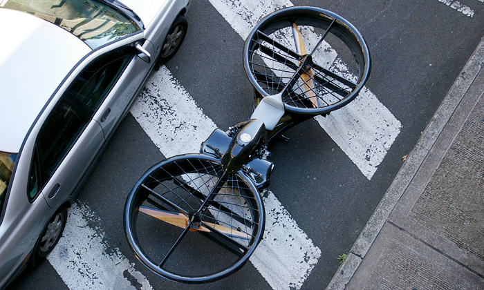 Hoverbike je vznášedlo řízené stejně jako motorka