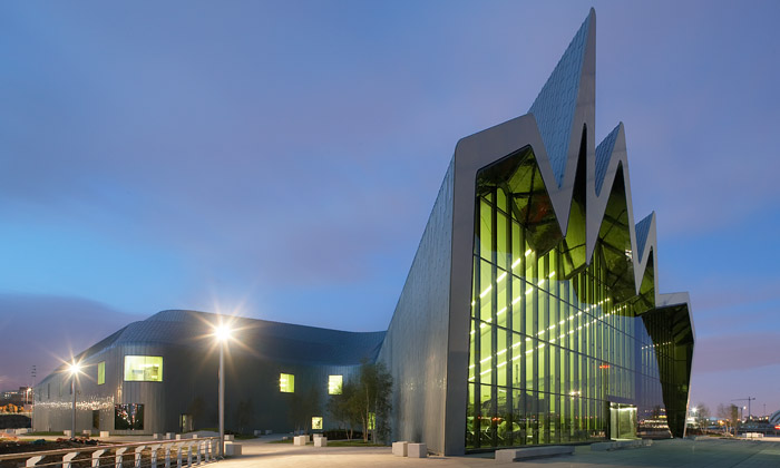 Zaha Hadid otevřela Riverside Museum v Glasgow