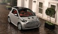 Malý stylový britský vůz Aston Martin Cygnet