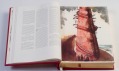 Ručně vyrobená Bible s ilustracemi Salvadora Dalího