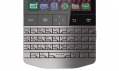 Luxusní edice telefonu BlackBerry P9981 v designu studia Porsche Design