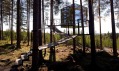 Zrcadlová krychle TreeHotel v prodeji jako montovaný dům MirrorCube