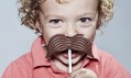 Čokoloáda lízátko Mr. Chocolate od Chocolat Factory a Diego Ramos Studio