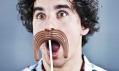 Čokoloáda lízátko Mr. Chocolate od Chocolat Factory a Diego Ramos Studio