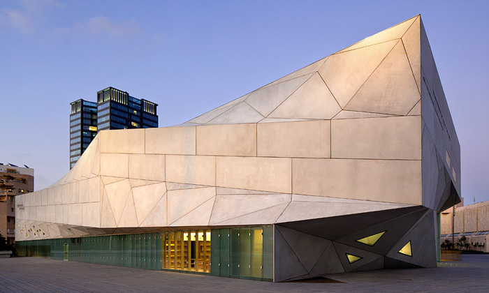 Tel Aviv má muzeum umění poskládané z fragmentů