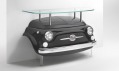 Meritalia a její stolek Cin Cin z kolekce Fiat 500