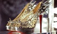 Ukázka z výstavy Christian Louboutin v londýnském Design Museum