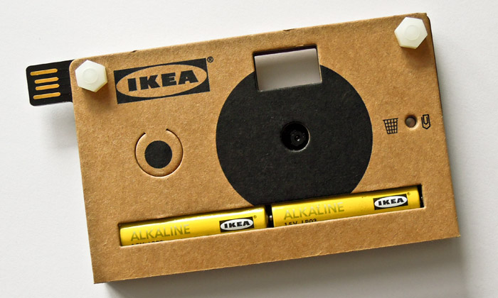 Ikea vyrobila digitální fotoaparát Knäppa z papíru