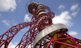 Rozhledna i socha ArcelorMittal Orbit v Londýně od Anishe Kapoora