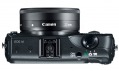 Malý fotoaparát s výměnnými objektivy Canon EOS M
