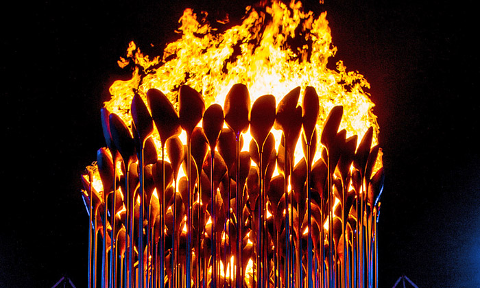 Londýnský olympijský oheň stvořen ze stovek lístků