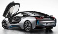 Sportovní automobil BMW i8 poháněný plug-in hybridem