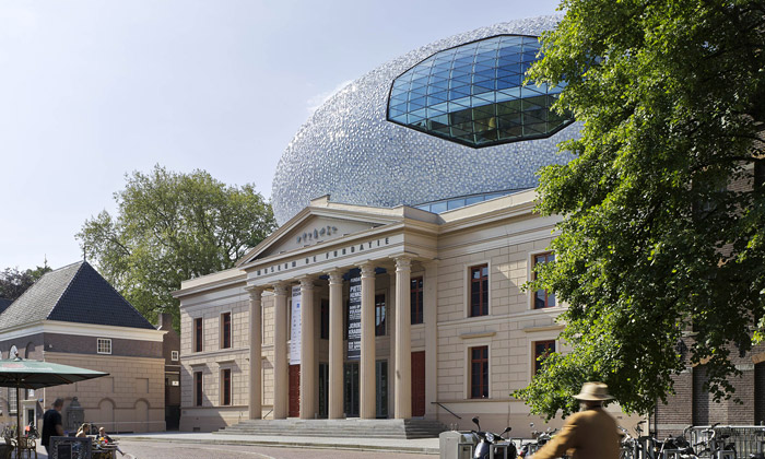 Muzeum ve Zwolle má nástavbu tvaru obřího vejce