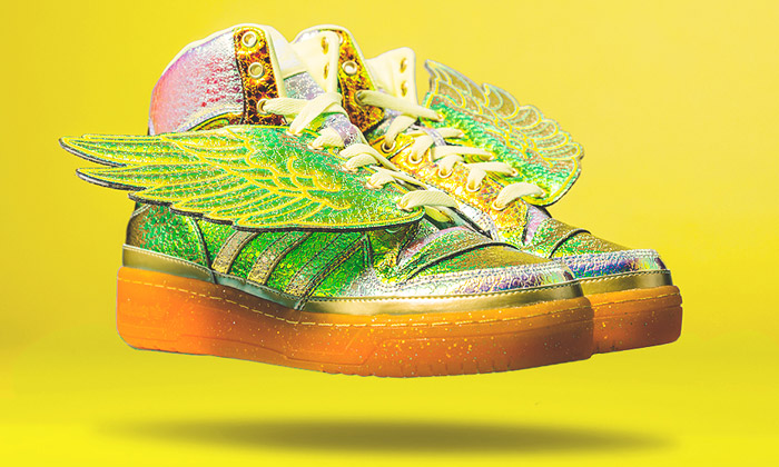 Jeremy Scott navrhl zlatou kolekci Adidas Originals