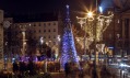 Vánoční strom z dřevěných polen v Budapešti od Hello Wood