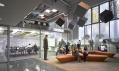 Nově otevřený showroom společnosti Techo s kancelářským nábytkem a interiéry
