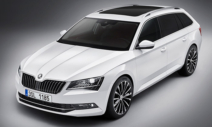 Škoda odhalila novou generaci vozu Superb Combi
