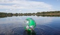 Milan Jaroš: Protestní akce Greenpeace v podniku Synthesia, Pardubice, září 2011