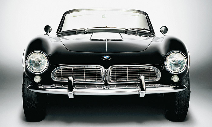 Kultovní roadster BMW 507 slaví šedesáté výročí