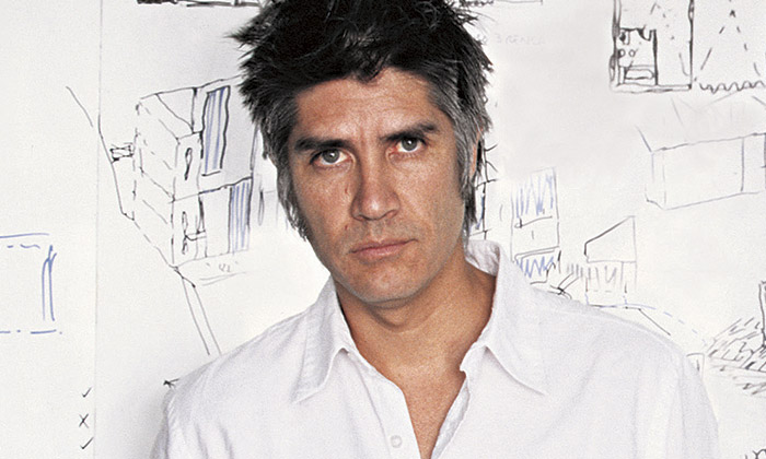 Alejandro Aravena získal cenu Pritzker Prize 2016