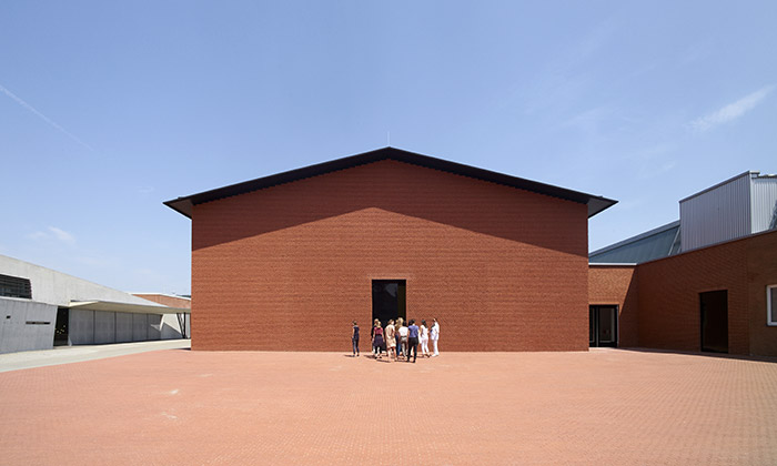 Herzog & de Meuron postavili nový Vitra Schaudepot