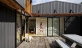 Offset Shed House na Novém Zélandu od Irving Smith Architects