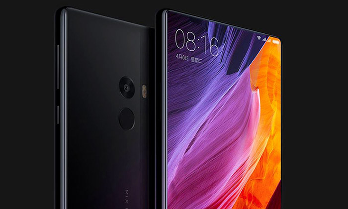 Starck navrhl mobil Mi Mix bez horního rámečku