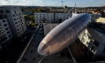 Vzducholoď Gulliver v pražském centru DOX