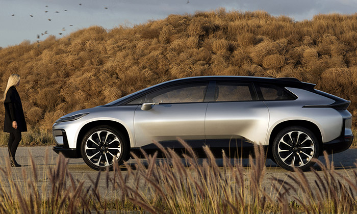 Faraday Future uvádí futuristický sériový vůz FF 91