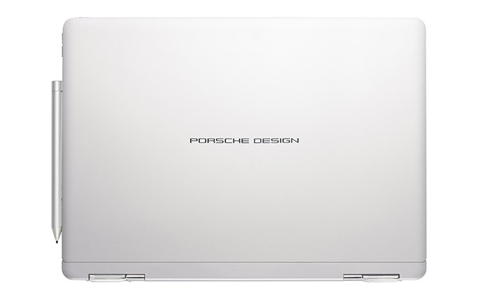 Porsche Design navrhlo Book One pro Microsoft