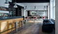 Tony Adam’s Barbershop v Praze od studia OOOOX