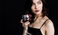 Yu Rong a kolekce sklenic na víno After 5pm